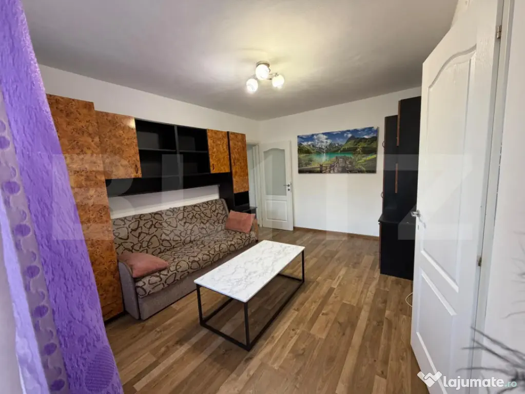 Apartament cu 3 camere de vanzare in Rogerius