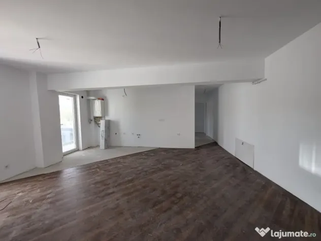 Apartament 3 camere, 70mp utili, 2 bai, finisat, lift, zona Tineretulu