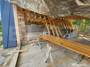Cabană la roșu în Comuna Lupșa – Ideală pentru casă 