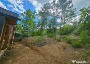 Cabană la roșu în Comuna Lupșa – Ideală pentru casă 
