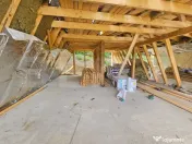 Cabană la roșu în Comuna Lupșa – Ideală pentru casă 