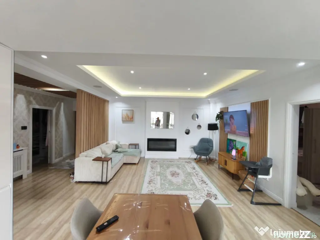 Apartament 3 camere, etaj 2, zona ultracentrala, bloc nou,