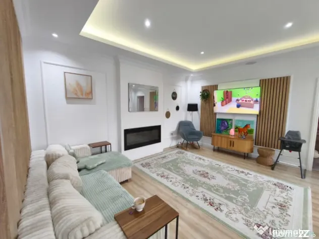 Apartament 3 camere, etaj 2, zona ultracentrala, bloc nou,