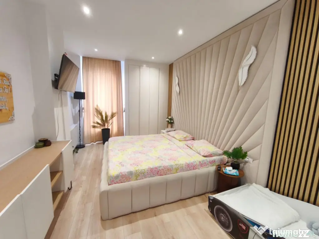 Apartament 3 camere, etaj 2, zona ultracentrala, bloc nou,