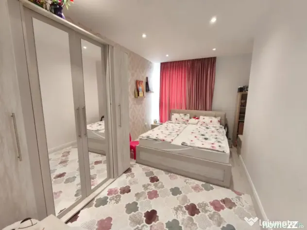 Apartament 3 camere, etaj 2, zona ultracentrala, bloc nou,