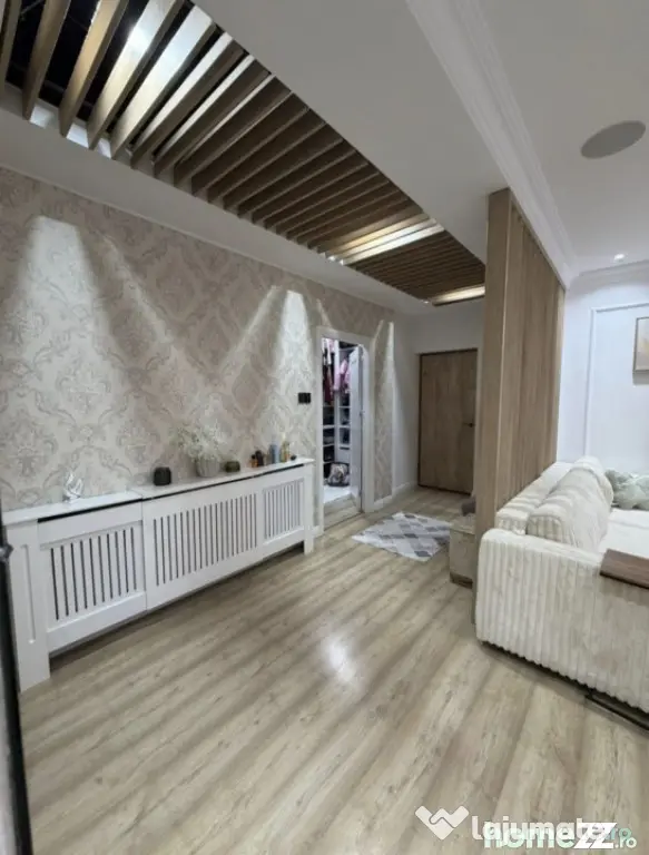 Apartament 3 camere, etaj 2, zona ultracentrala, bloc nou,