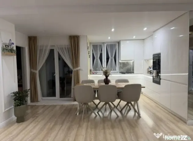 Apartament 3 camere, etaj 2, zona ultracentrala, bloc nou,