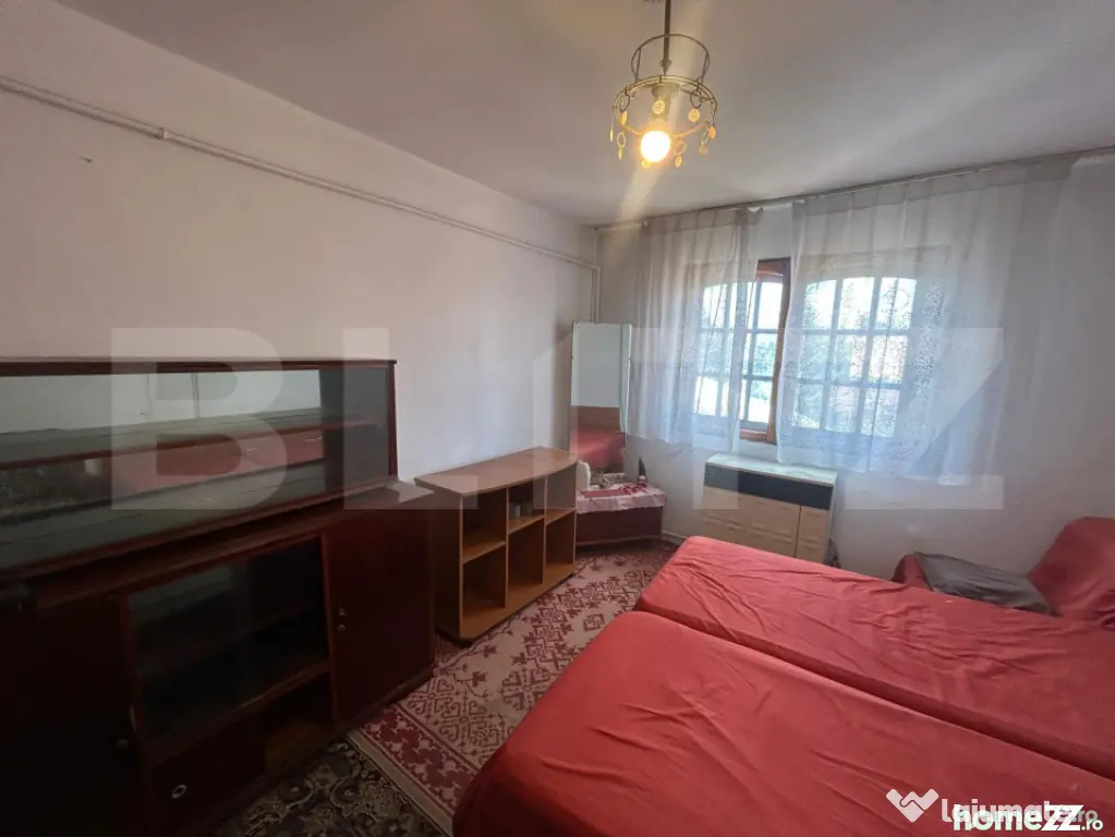 Apartament 3 camere, 40 mp, etaj 3/4, zona Micro 9