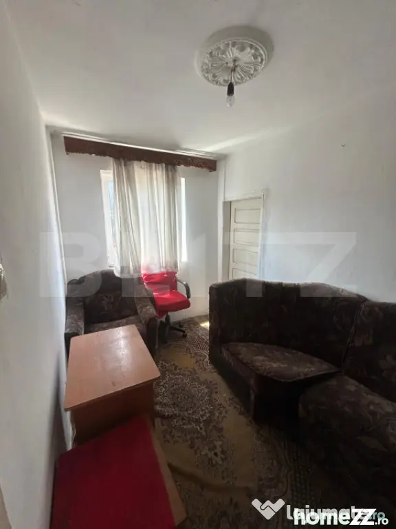Apartament 3 camere, 40 mp, etaj 3/4, zona Micro 9