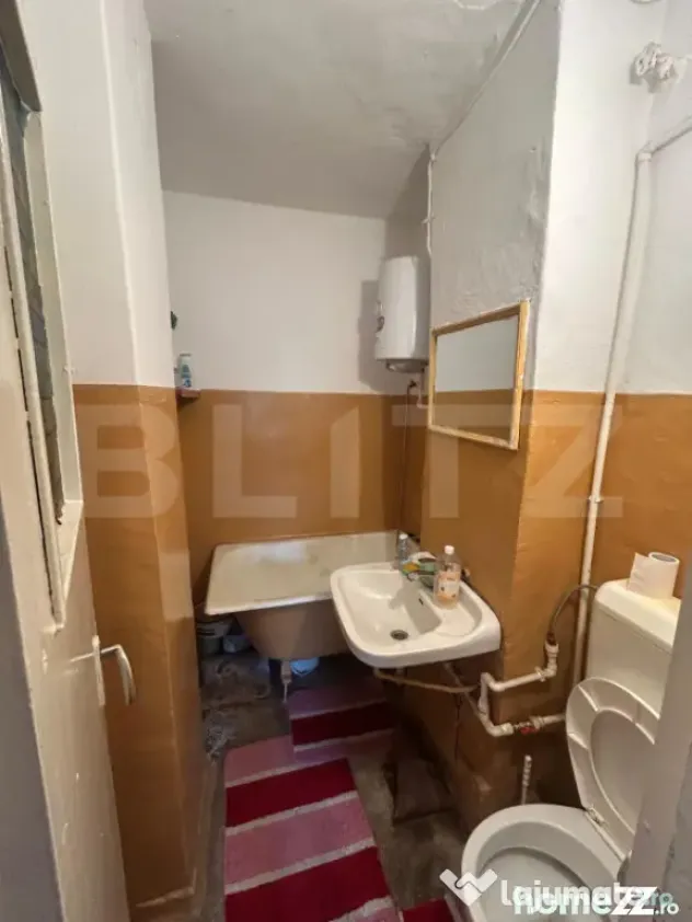 Apartament 3 camere, 40 mp, etaj 3/4, zona Micro 9