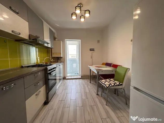 - Apartament 2 camere, Mobilat Utilat, Radu Negru. Suprafata