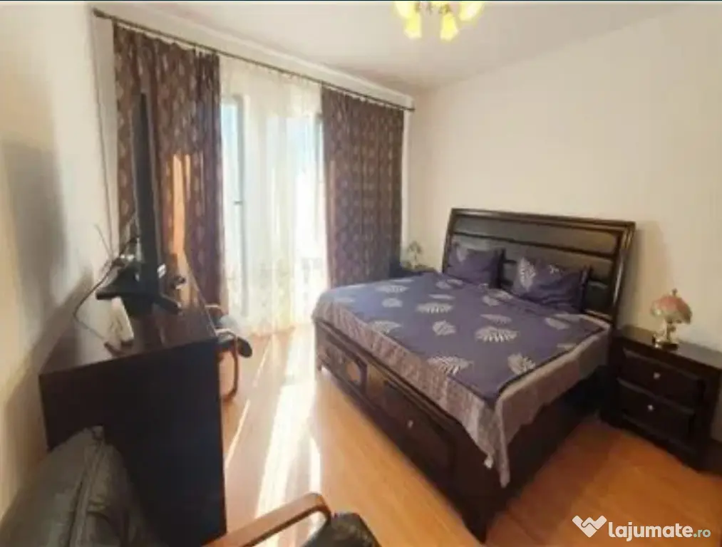 Apartament 2 camere, decomandat - zona Tractorul