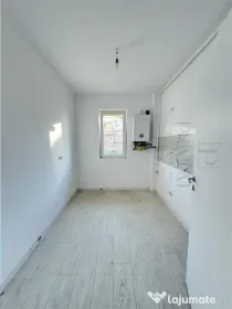 GIROC - 2 CAMERE - DECOMANDAT - PARTER CU BALCON - BLOC NOU