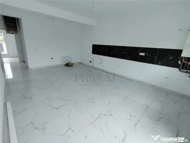 Duplex pe plan - canalizare - 4 camere - Mosnita Noua (Timis)
