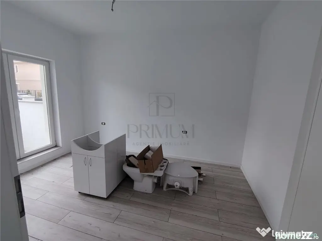 Duplex pe plan - canalizare - 4 camere - Mosnita Noua (Timis)