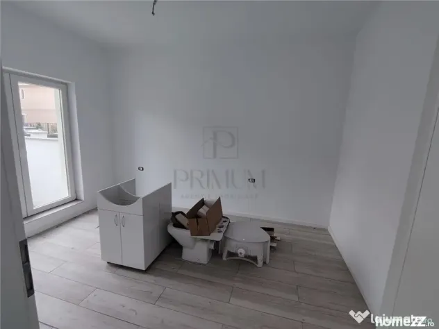 Duplex pe plan - canalizare - 4 camere - Mosnita Noua (Timis)