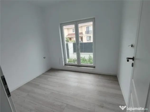 Duplex pe plan - canalizare - 4 camere