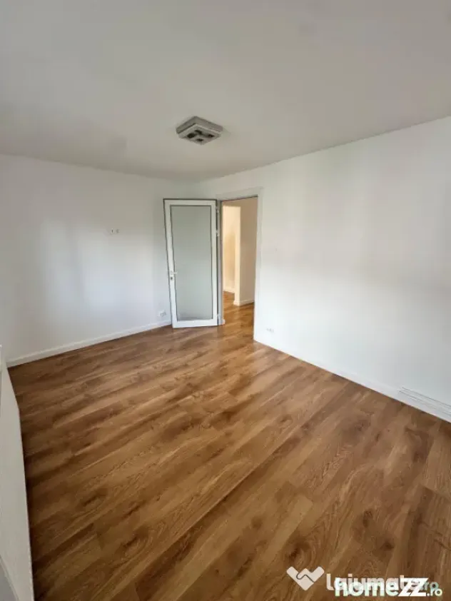 Apartament 3 camere, 64 mp, renovat integral, etaj 3, zona G