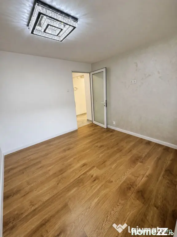 Apartament 3 camere, 64 mp, renovat integral, etaj 3, zona G