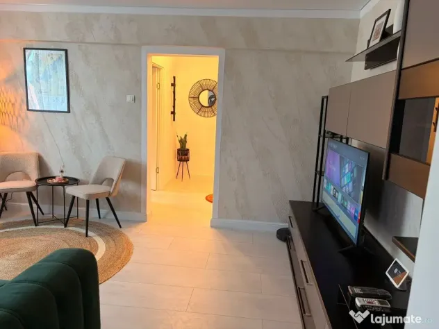 De inchiriat apartament cu 2 camere zona centrala