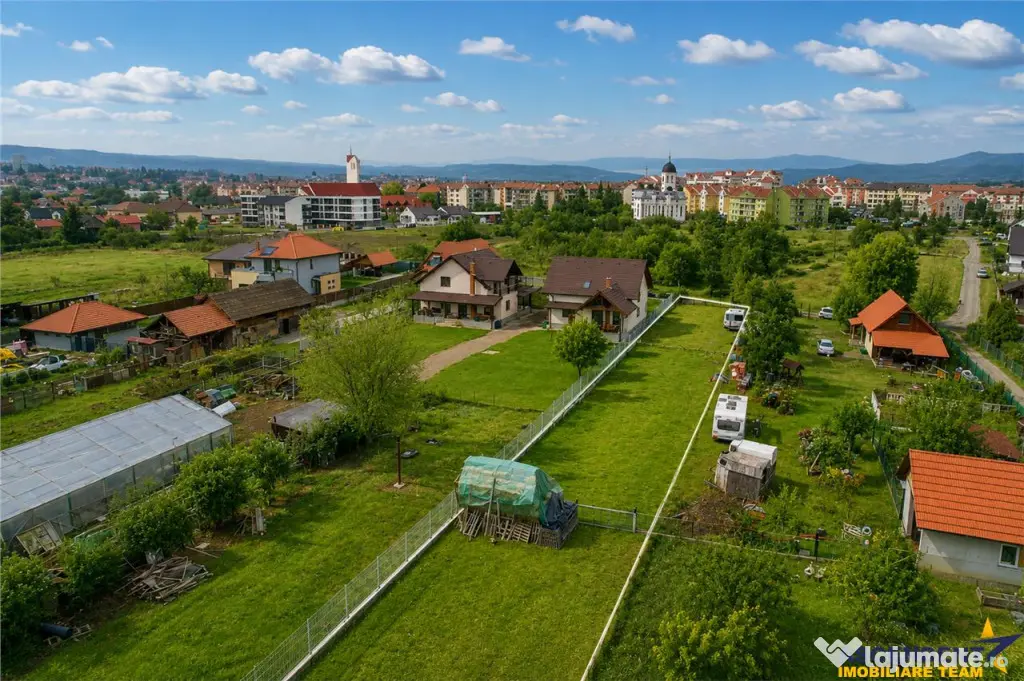 Teren intravilan,pe 2.900 mp,recomandat rezidential investit