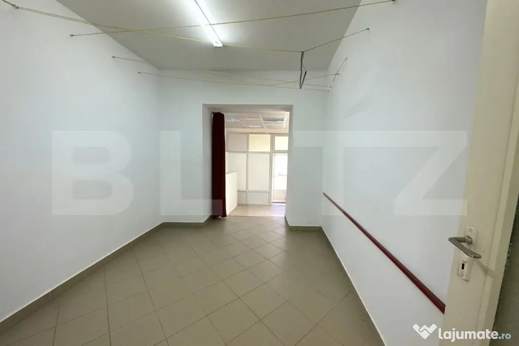 Apartament 2 camere,2 bai,Cetate,zona Piata,vad excelent