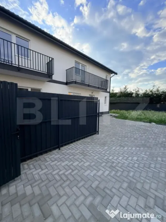 Duplex premium de vanzare - Cartier Izvor, Tarlungeni 400 mp