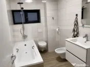 Apartament 2 camere, 62 mp, ansamblu rezidential, zona Rovin 