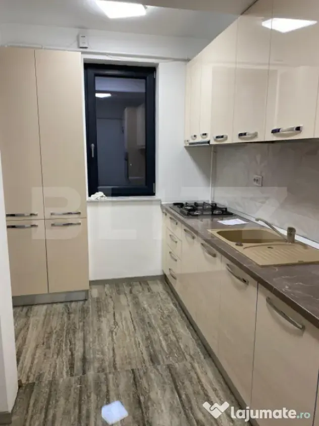 Apartament 2 camere, 62 mp, ansamblu rezidential, zona Rovin