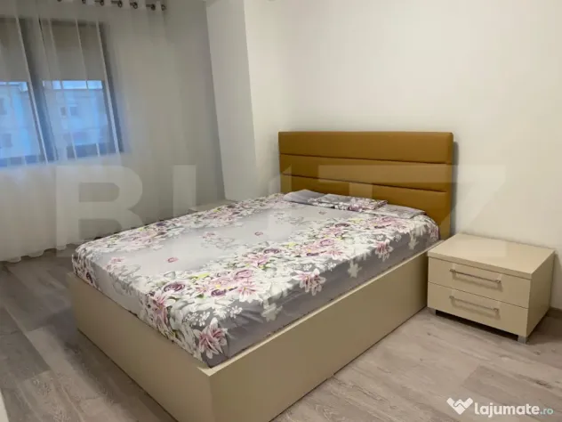 Apartament 2 camere, 62 mp, ansamblu rezidential, zona Rovin