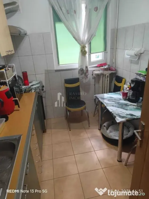 Apartament 3 camere, decomandat, 75 mp, Metrou Nicolae Gr...