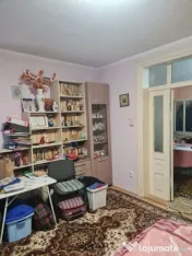 Apartament 3 camere la casa zona Centrul Istoric 
