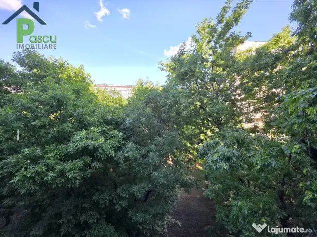 2 camere Eroii Revoluției, str. Ghimpați, cf. I, decomandat, 50mpu