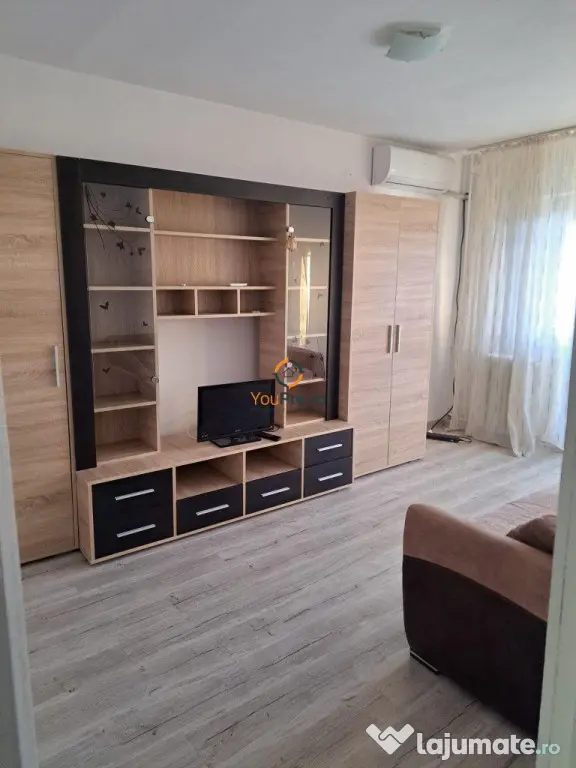 Decomandat Etaj Intermediar Lipovei