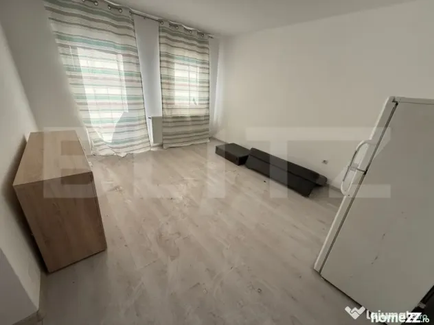 Apartament 2 camere decomandate, intermediar, parcare, zona - Floresti (Cluj)