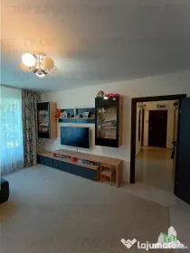Apartament modern cu 4 camere, intr-un bloc reabilitat cu SU