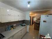 Apartament modern cu 4 camere, intr-un bloc reabilitat cu SU