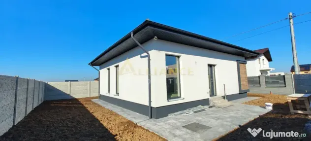 Casa individuala - 4 camere - 2 bai - in apropiere de STV