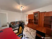 APARTAMENT CU 2 CAMERE, ETAJUL 3, SEMI-DECOMANDAT TATARASI 