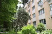 Eremia - Nord, 2 camere, decomandat, etaj 1, mobilat si u...