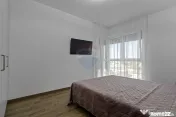 Apartament 3 camere, cu loc parcare, la prima inchiriere-...