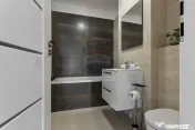 Apartament 3 camere, cu loc parcare, la prima inchiriere-...