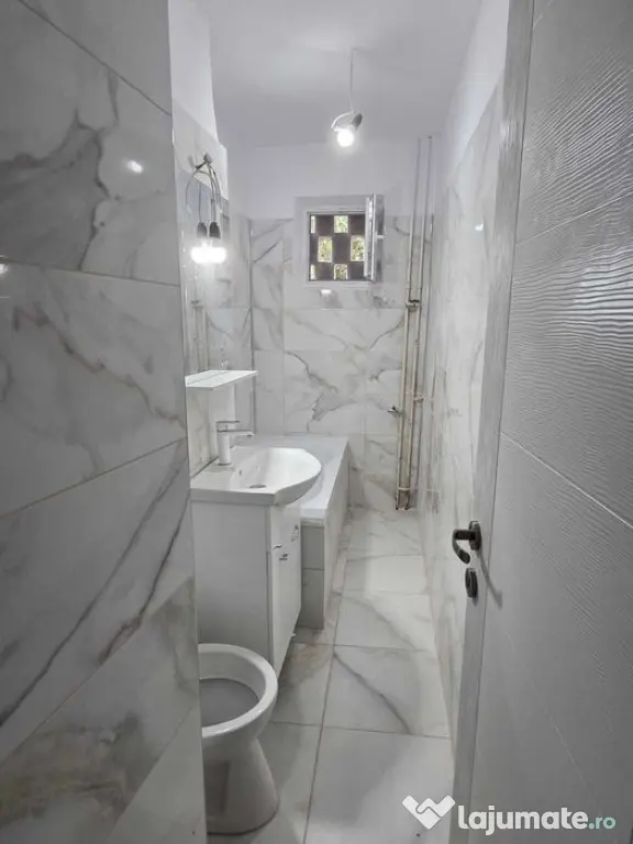 Renovat Etaj Intermediar zona Sagului