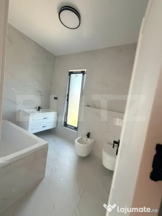 Casa noua de vanzare, finisata la cheie, teren 540 mp, 157