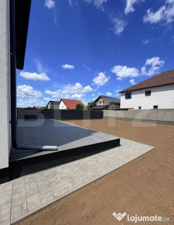 Casa noua de vanzare, finisata la cheie, teren 540 mp, 157