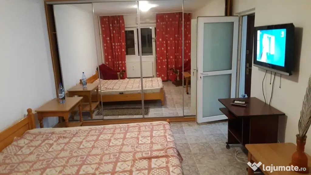 Proprietar inchiriez garsoniera Gorjului