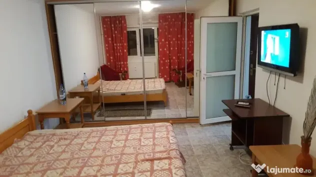Proprietar inchiriez garsoniera Gorjului