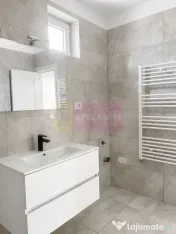 Duplex în vilă, 4 camere, renovat 2025, curte 250 mp, M... 