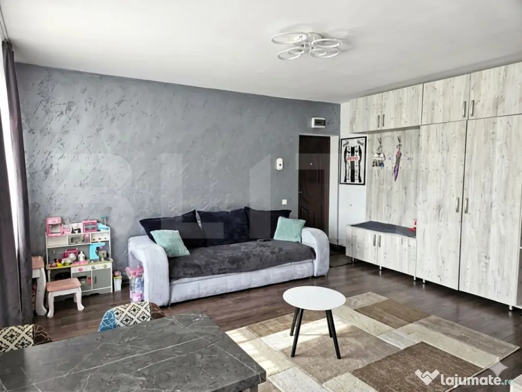 Apartament 2 camere, 42mp, 2 balcoane, Zona Stejarului