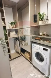 DE VÂNZARE Apartament 4 camere | Petrom City | Vedere la...
